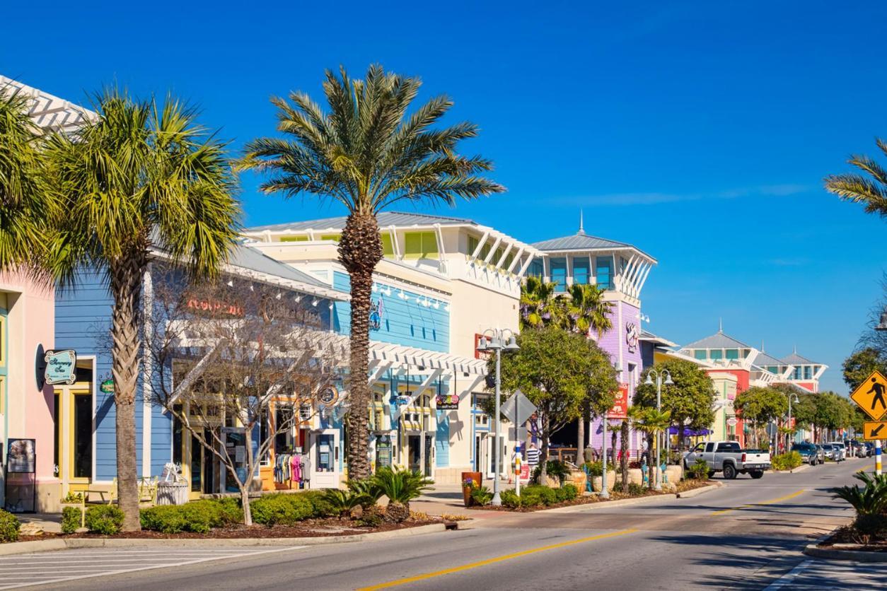 Summit 1231, 1 Bedroom, Sleeps 6, Beachfront, Wi-fi Apartment Panama City Beach